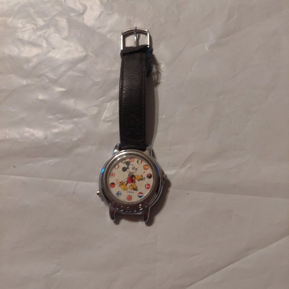 Mickey Mouse watch - needs new band - Picture 1 of 7